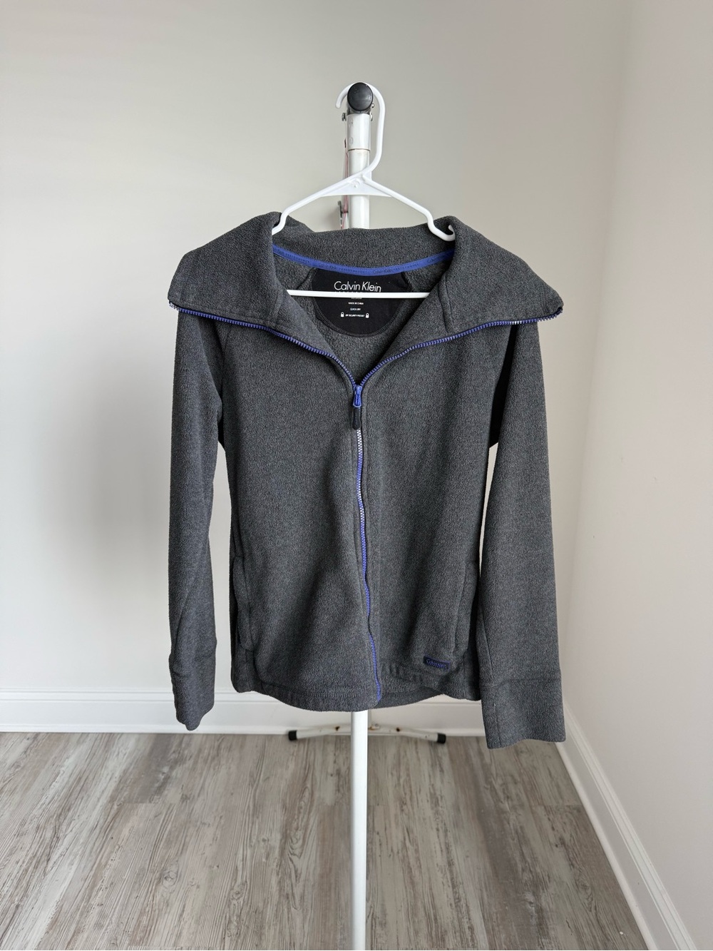 Calvin Klein Women’s Charcoal Soft Zip-Up Jacket with Blue Trim